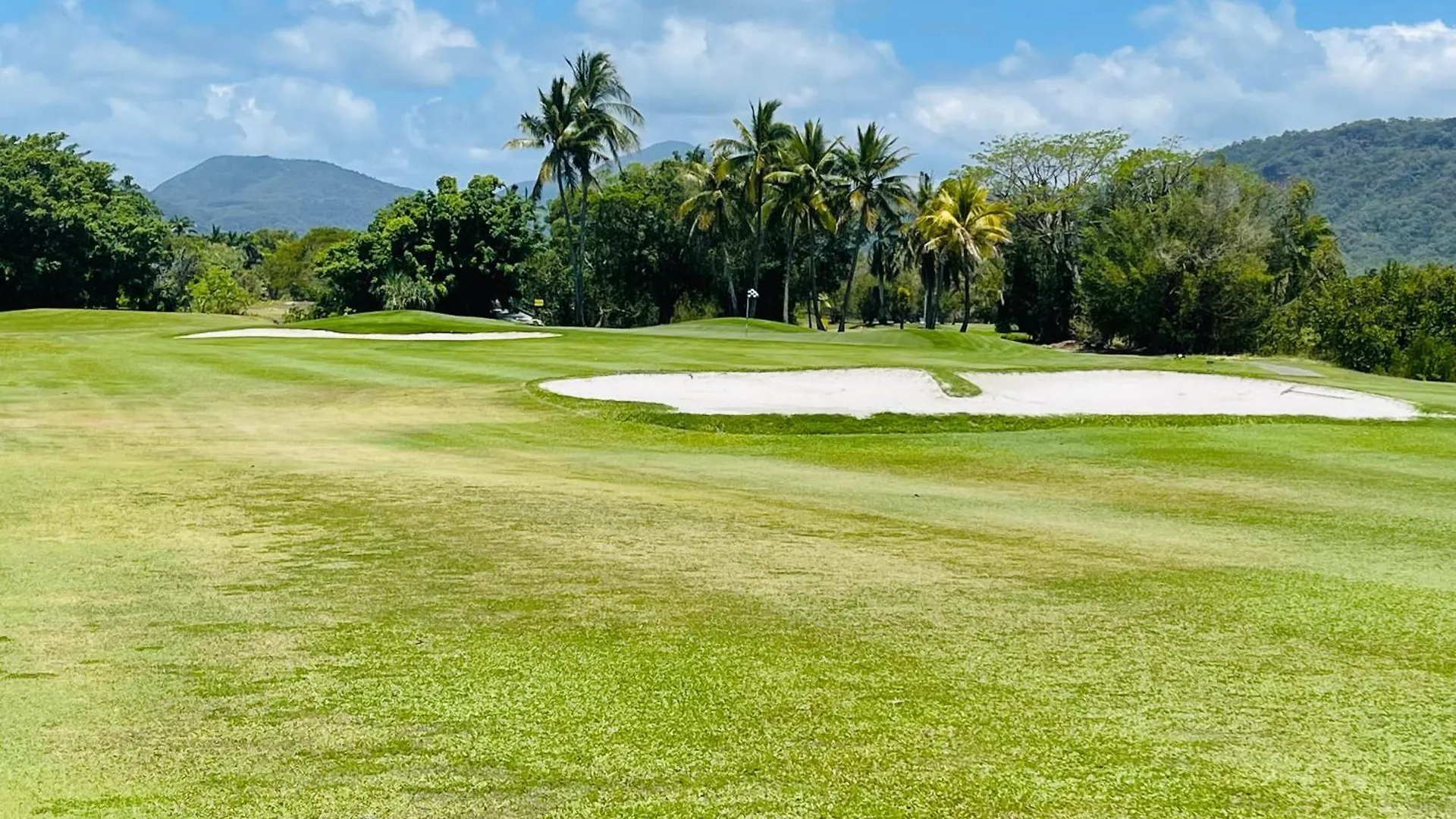 Apartamento Lagoon Swimout Absolute Pool Front - Slice Of Paradise - Sea Temple Pt Douglas Port Douglas Austrália